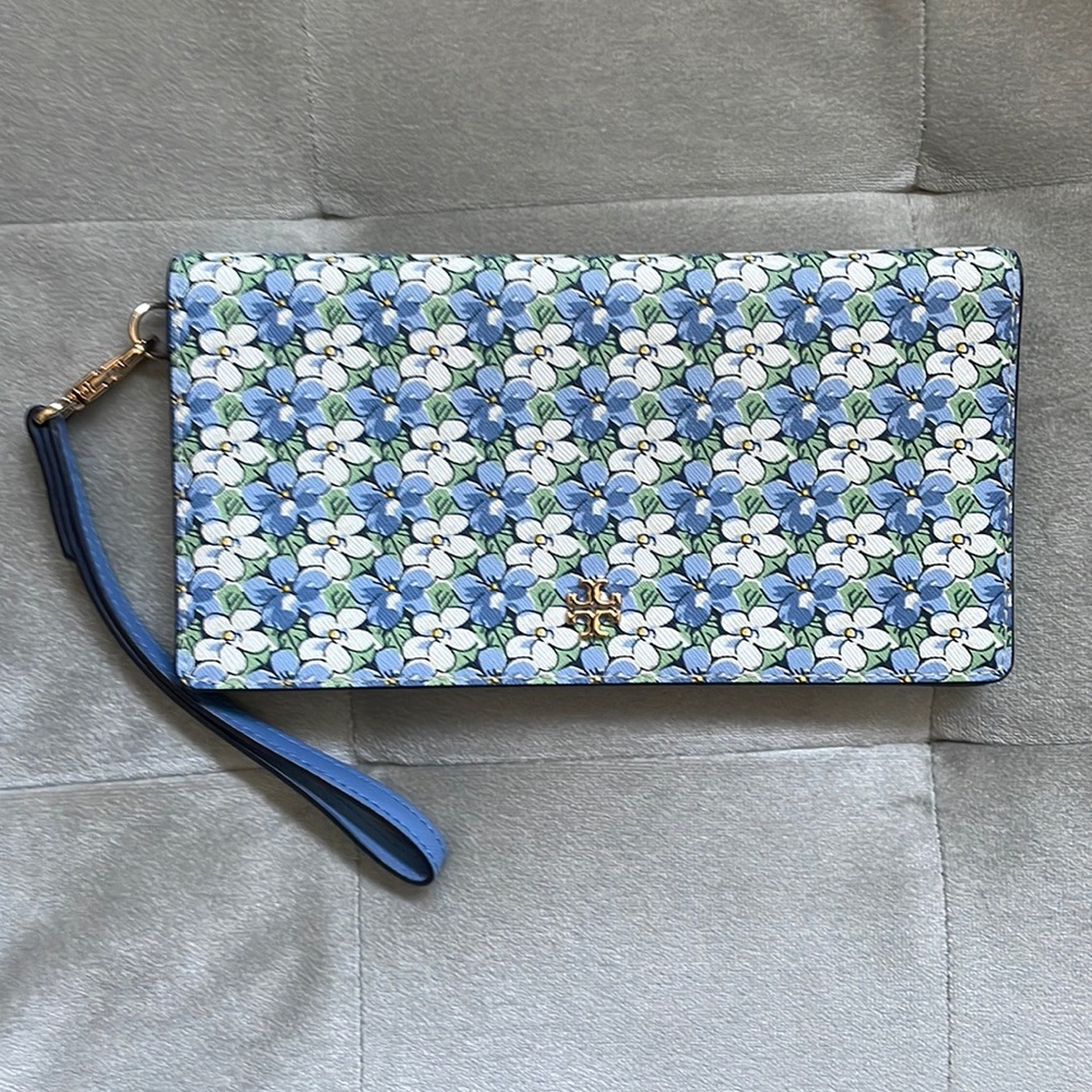 Tory Burch Emerson Slim Wallet Wristlet